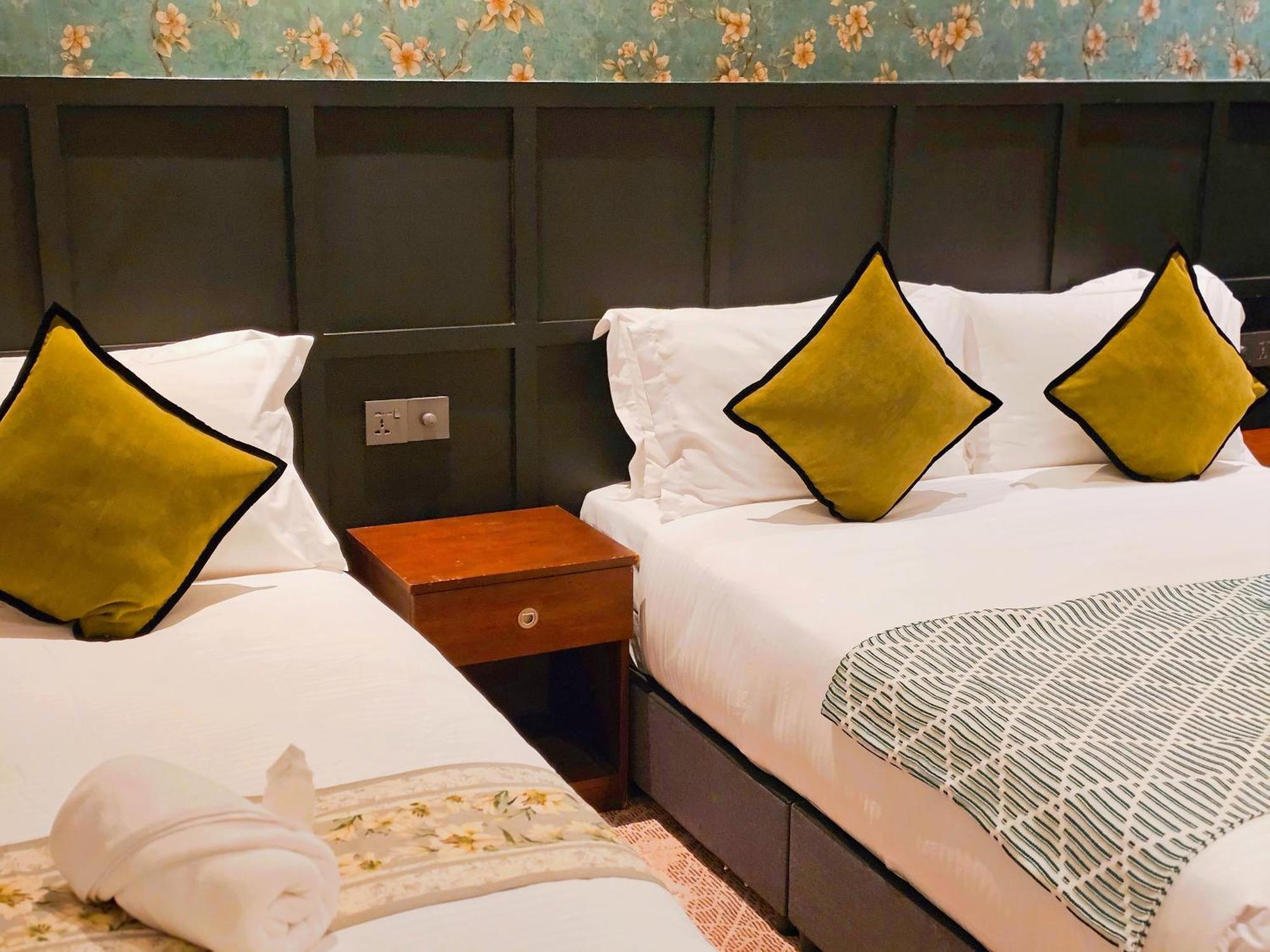 Carnarvon By Reunion Hotel 3*